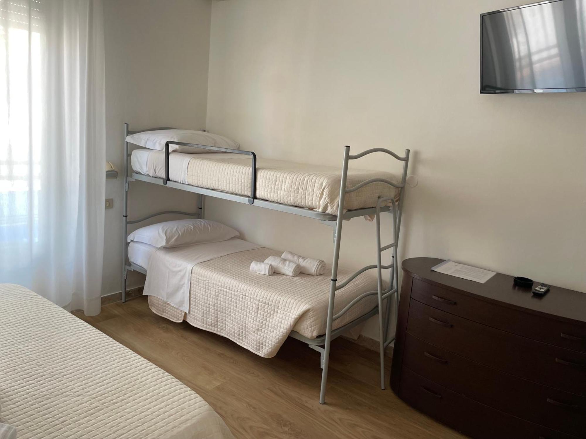 Hotel Barbiani Riccione Exterior photo