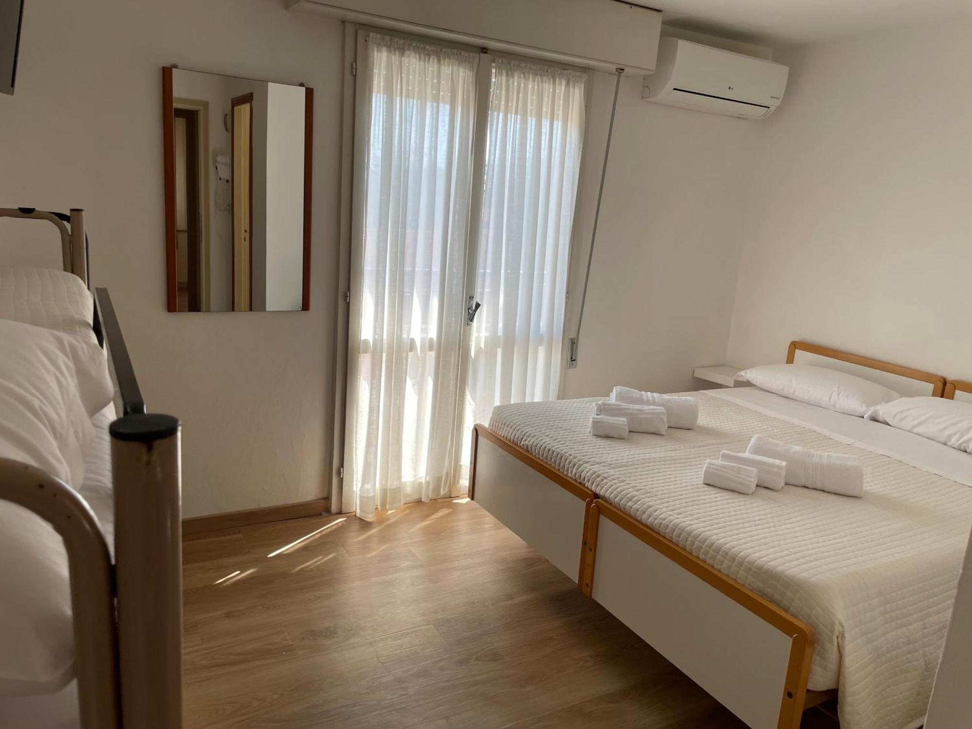Hotel Barbiani Riccione Exterior photo