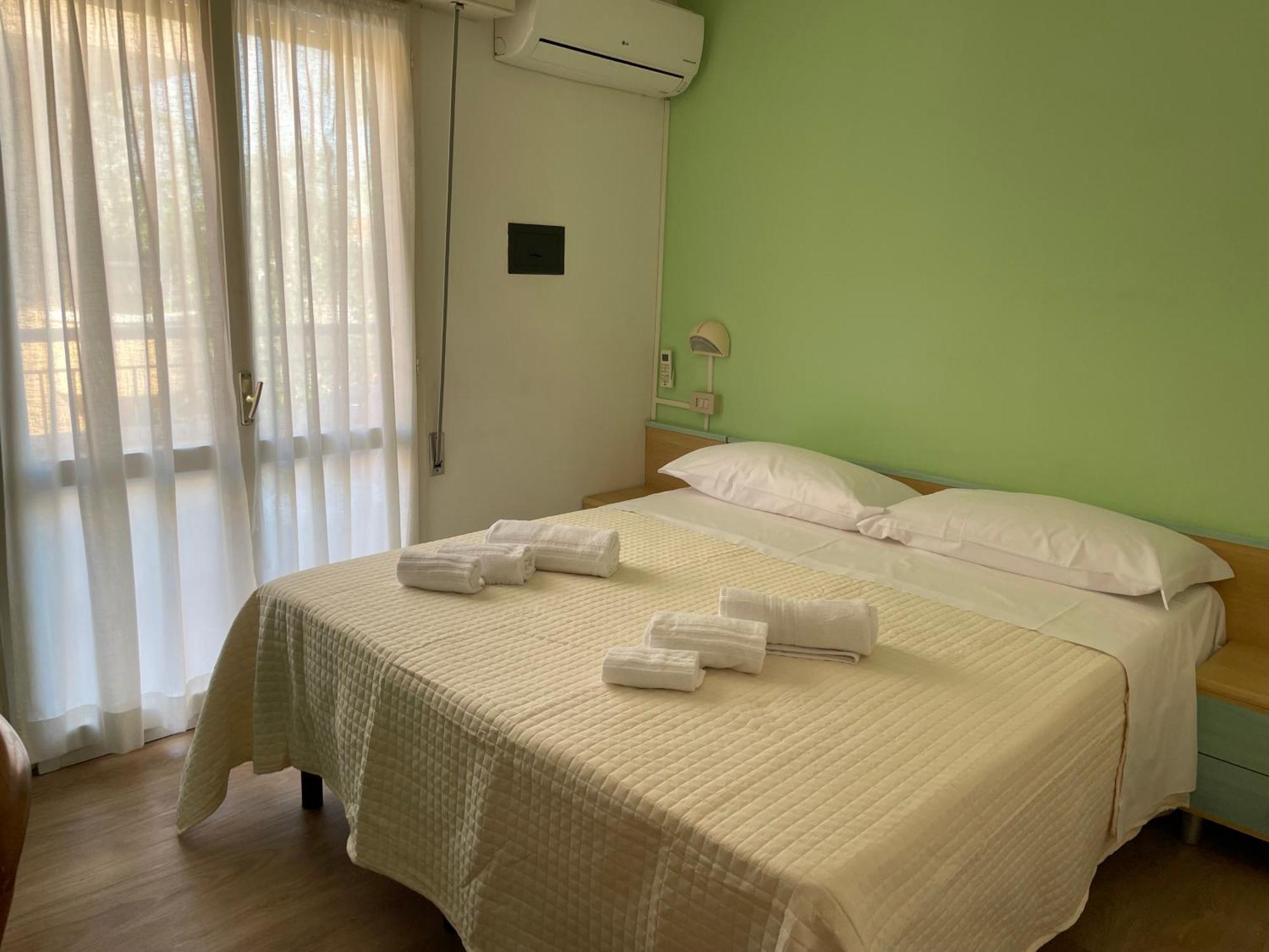 Hotel Barbiani Riccione Exterior photo